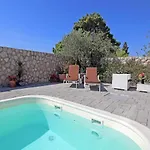 Vanda דירה